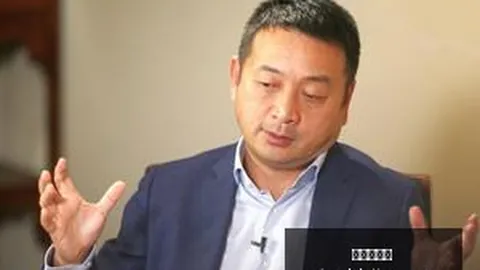 拾荒21年男子账户暴增至42万养老金：国企工龄，下岗后意外成富